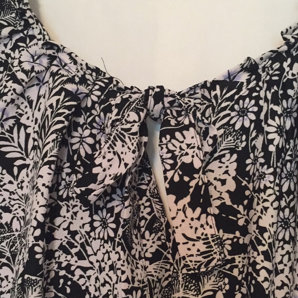 🆕 Lauren Conrad Black and white dress - Picture 4 of 6